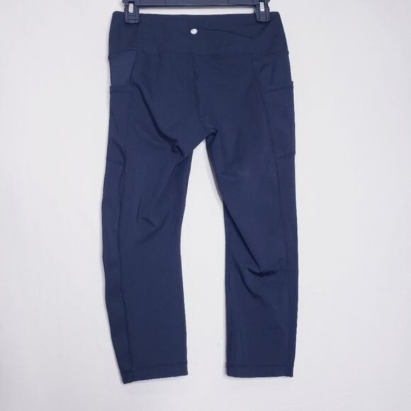 Yogalicious Black Cropped Capri Leggings Athletic Yoga Pants Women's Size Medium - Picture 4 of 9